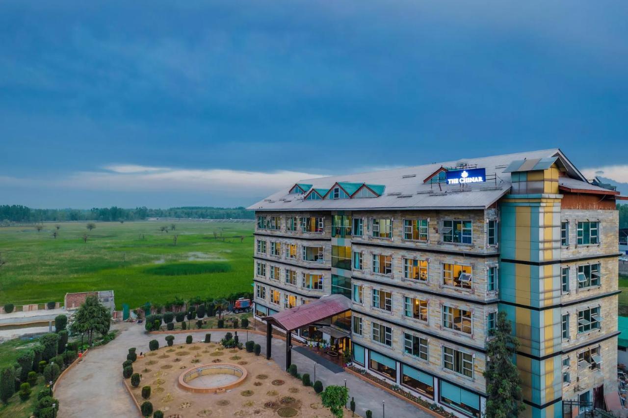 The Chinar Srinagar Hotel Buitenkant foto